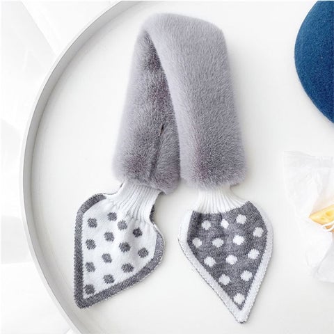 Thick plush scarf: warmth and style guaranteed