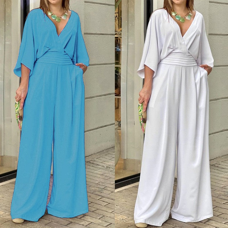 Elegant jumpsuit med V-hals og brede ben